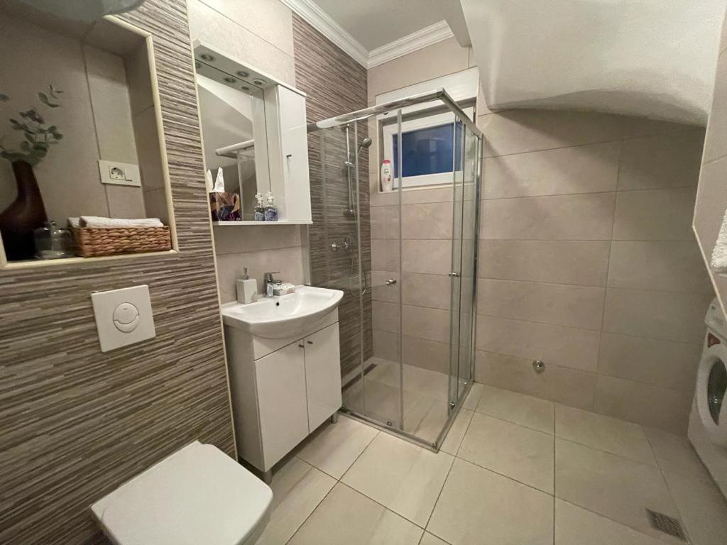 Villa Tamara With Garden And River View - Free Private Parking - Garage Mostar Exterior foto