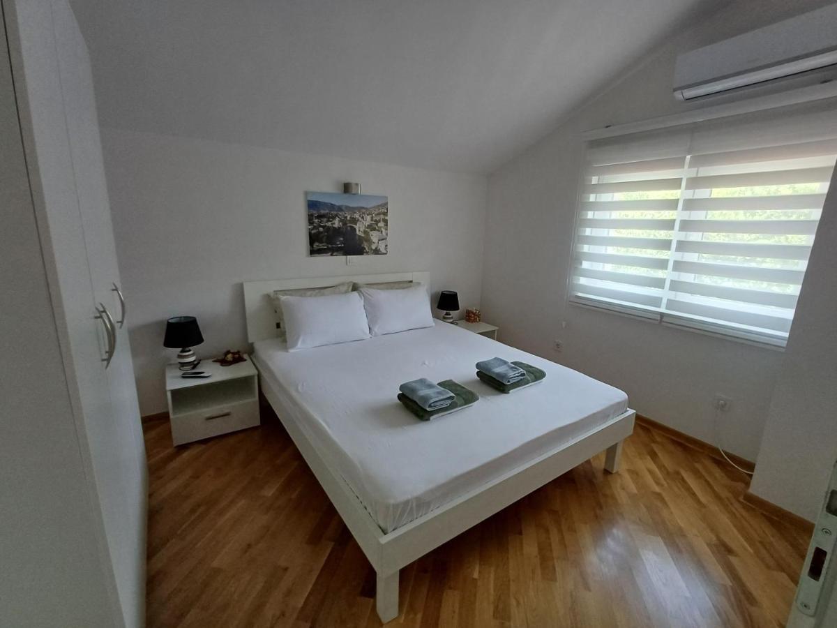 Villa Tamara With Garden And River View - Free Private Parking - Garage Mostar Exterior foto