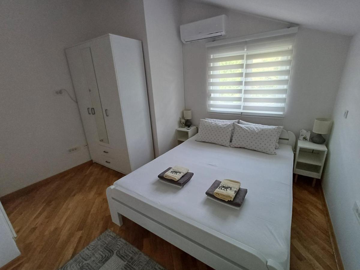 Villa Tamara With Garden And River View - Free Private Parking - Garage Mostar Exterior foto